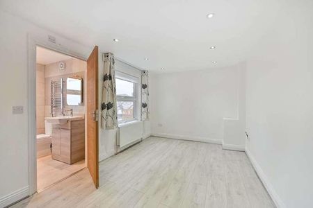 St Leonards Road, Mortlake, SW14 - Photo 3