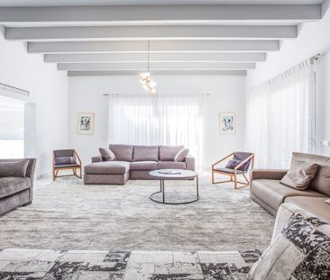 5 bedroom luxury Villa for rent in Marbella, Spain - Photo 4