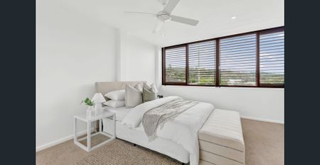 Contemporary beachside haven with ocean views - Photo 4