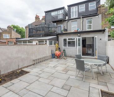 Room in a Shared House, Wanlip Road, E13 - Photo 1