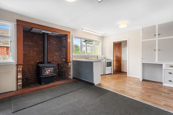 Family Home in Spreydon - Photo 1