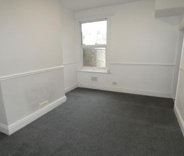 1 bedroom property to rent - Photo 1