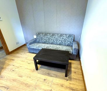 3 bedroom flat to rent - Photo 1