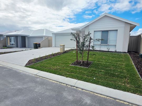 Experience Luxury Living in a Stunning New Home&excl; - Photo 1