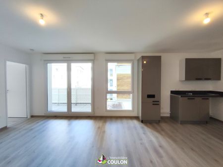 Location Appartement 3 pièces 61m² - Photo 3