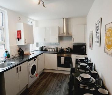 1 bedroom in a house share to rent - Photo 5