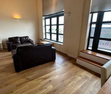 Bishopsgate House - Photo 2