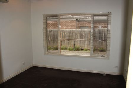 3/18 Cook Road, Mitcham - Photo 3
