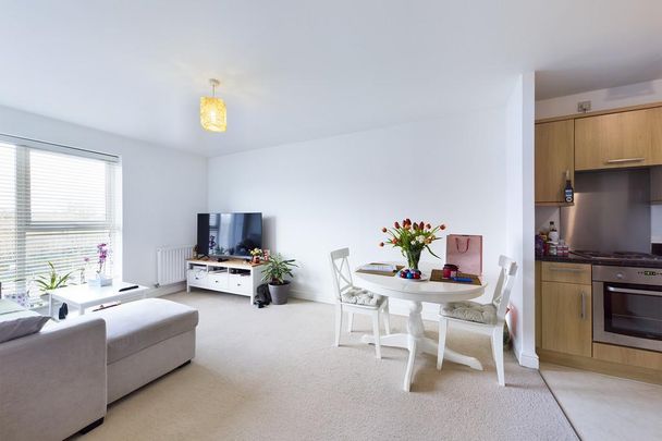 2 bedroom apartment to rent - Photo 1