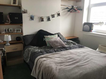 3 bedroom terraced house to rent - Photo 4