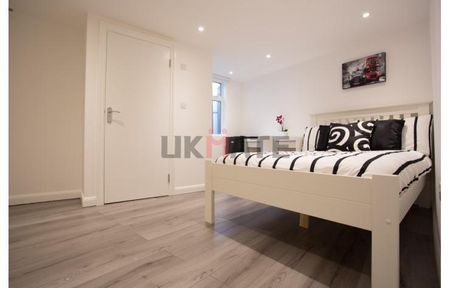 Newington Butts C 1 2 - Photo 2