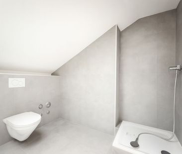 First rental after major renovation – stylish 2.5-room penthouse ap... - Photo 4