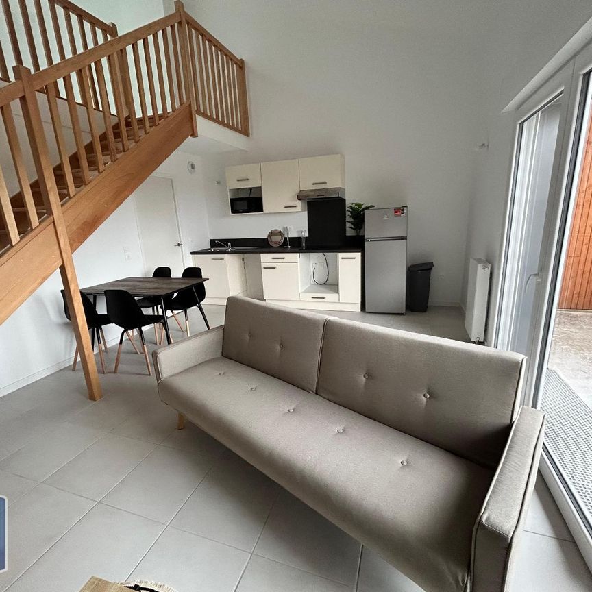 Location Appartement 3 pièces 77m² LA ROCHELLE 17000 - Photo 1