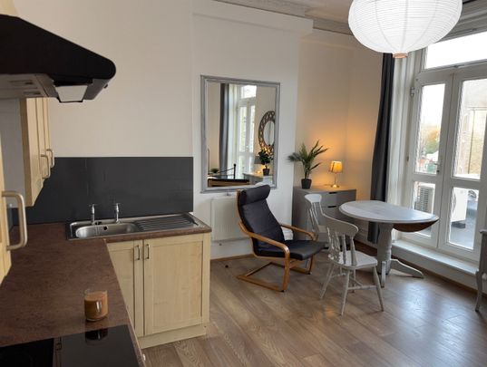 Studio Flat, Shepherds Bush Road, W6 - Photo 1