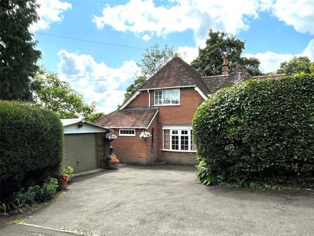 3 bedroom detached house to rent - Photo 5