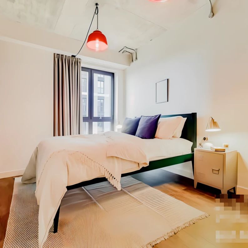 4 Bedroom 4 Bathroom-Ensuite Room 1 - Photo 1