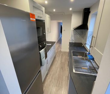 3 bedroom house - Photo 6