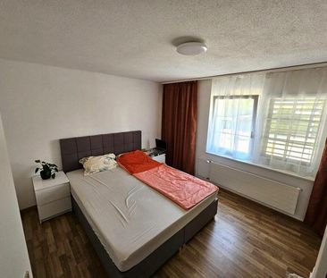 Grosszügige, helle 4.5 Zimmer Wohnung mit Balkon - Foto 4