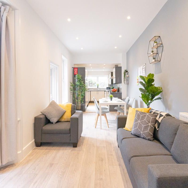 Playfair #4 - Photo 1