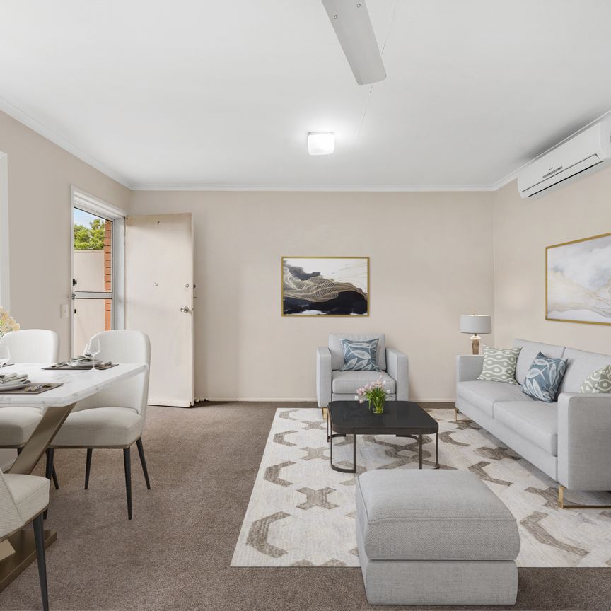 Charming One-bedroom apartment in the heart of Coorparoo - Photo 1