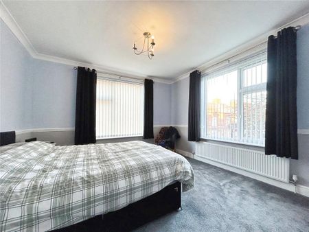 2 bedroom end of terrace house to rent - Photo 5