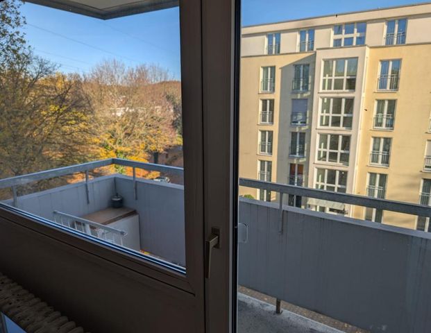 Modernes 1-Zimmer-Apartment mit Balkon, Aufzug & Keller - Photo 1