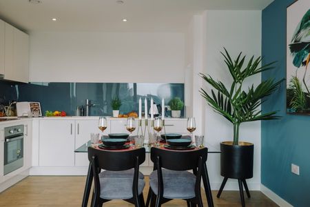 2 bedroom apartment - Photo 2