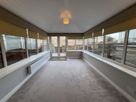 3 bedroom terraced house to rent - Photo 2