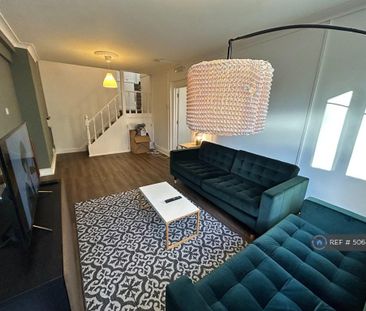 5 bedroom terraced house to rent - Photo 3