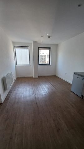 Baryta House, Southend On Sea, Essex, SS2 - Photo 2