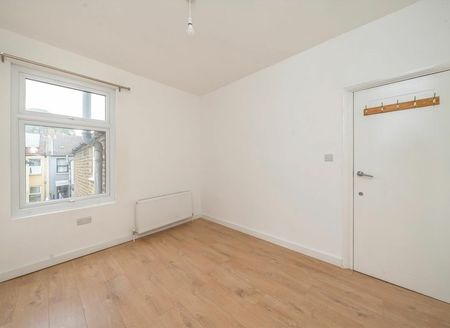 Durham Road Canary Wharf, E16 - Photo 2