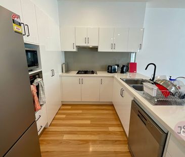 Stylish Family Living - Photo 2