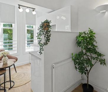 Fitzjohns Avenue, Hampstead, London, NW3 - Photo 2