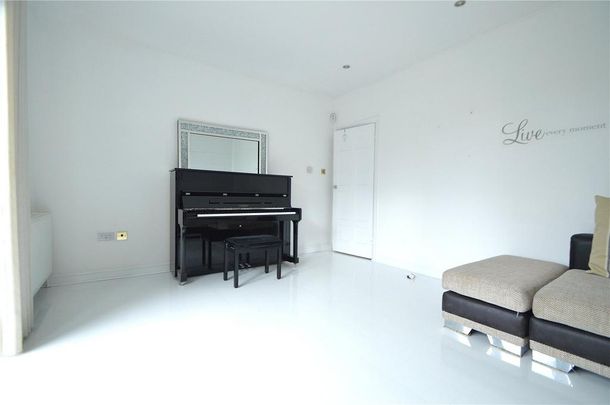 3 bedroom detached house to rent - Photo 1