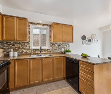 For Lease - 560 Falconridge Drive, Oshawa, Ontario - Photo 1