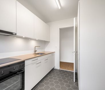 Central city apartment! - Photo 3