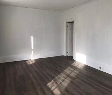 For Lease - 162 Dundas Street, Belleville, Ontario - Photo 3