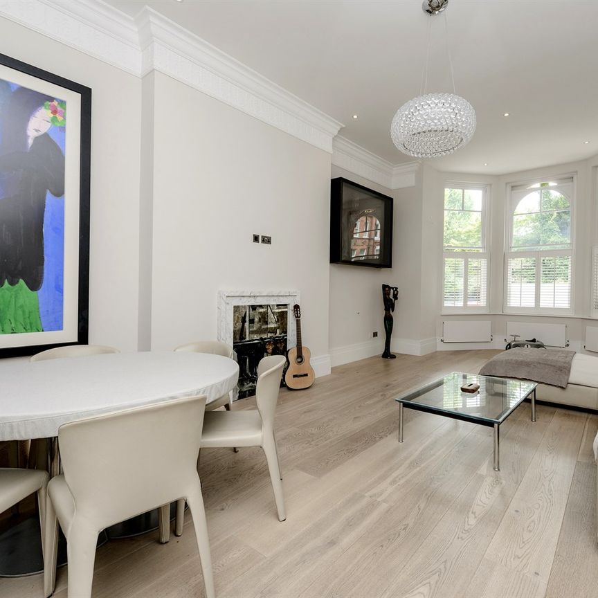 Barkston Gardens, SW5 - Photo 1