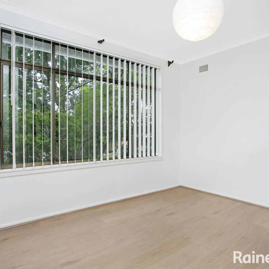 15 Clovelly Road, Hornsby NSW 2077 - House For Rent | Domain - Photo 1