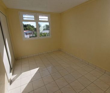 Location appartement 4 pièces, 87.74m², Fort-de-France - Photo 2