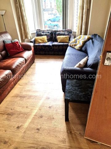 Egerton Road, Manchester, M14 6RD - Photo 2