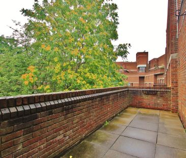 More Close, St Paul's Court, Hammersmith, London, W14 - Photo 6