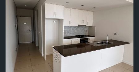 #SPACIOUS 2 BEDROOMS #OPPOSITE TO LIDCOMBE STATION #CONVENIENCE LOCATION - Photo 5