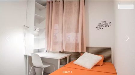 Calle Matilde Hernández, Madrid, Community of Madrid 28019 - Photo 3