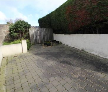 3d Ballyregan Road, Dundonald, Belfast, BT16 1HY - Photo 1