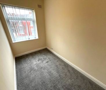 Clifton Street, Preston - Photo 3