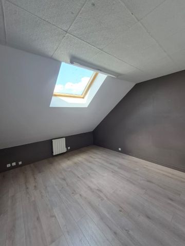 Location Appartement 3 pièces 82m² NOYELLES SOUS LENS 62221 - Photo 5