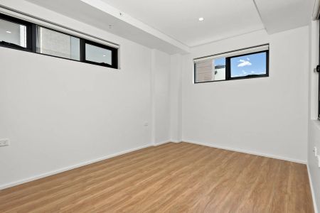 Welcome to "KOI Apartments" Northmead - Photo 3