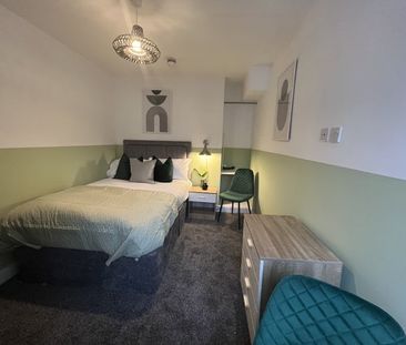 Room in a Shared House, Malvern Road, L6 - Photo 4