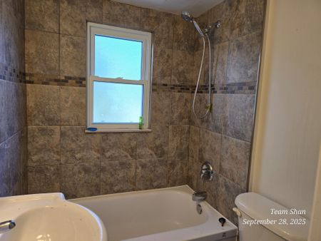 For Lease - 6023 Montrose Road, Niagara Falls, Ontario - Photo 2